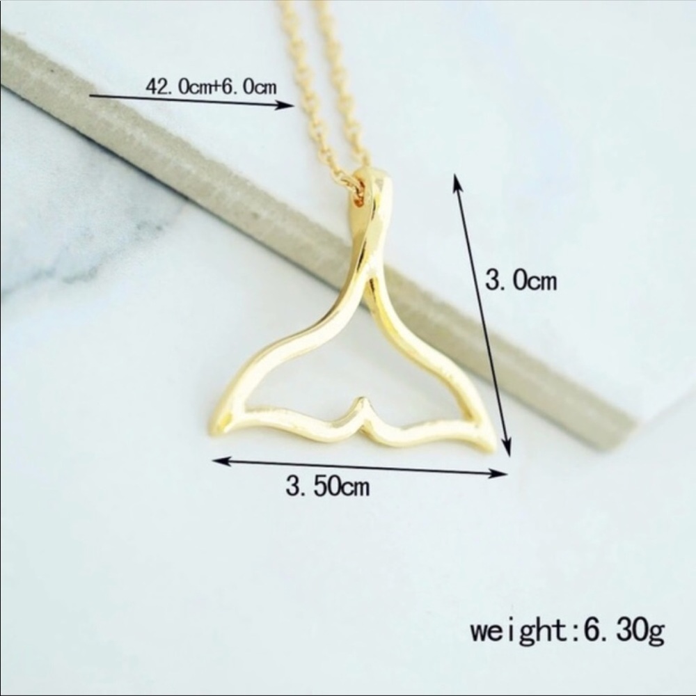 🆕Mermaid tail pendant necklace gold🆕 - Picture 4 of 4